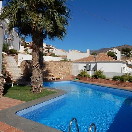 Beach Villa ,Nerja, Seaview, Pool, 3 Bedrooms, Huge Terrace And Garden Eksteriør bilde