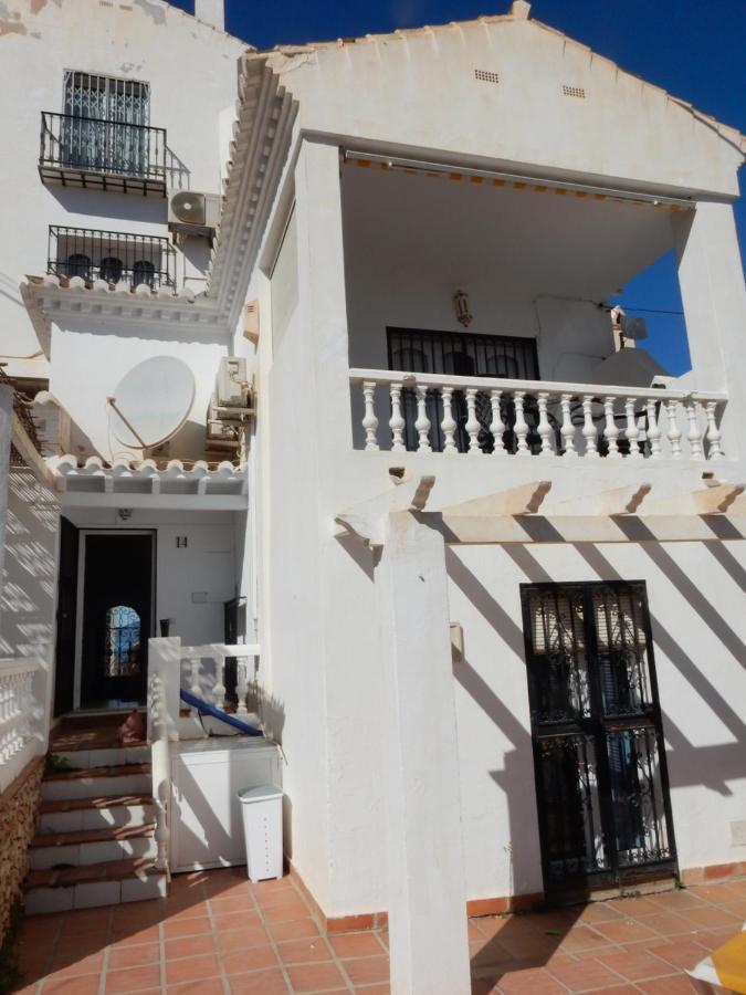 Beach Villa ,Nerja, Seaview, Pool, 3 Bedrooms, Huge Terrace And Garden Eksteriør bilde