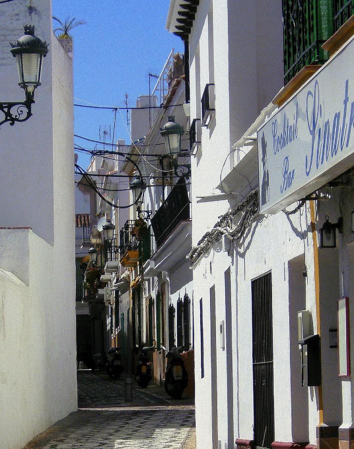 Beach Villa ,Nerja, Seaview, Pool, 3 Bedrooms, Huge Terrace And Garden Eksteriør bilde