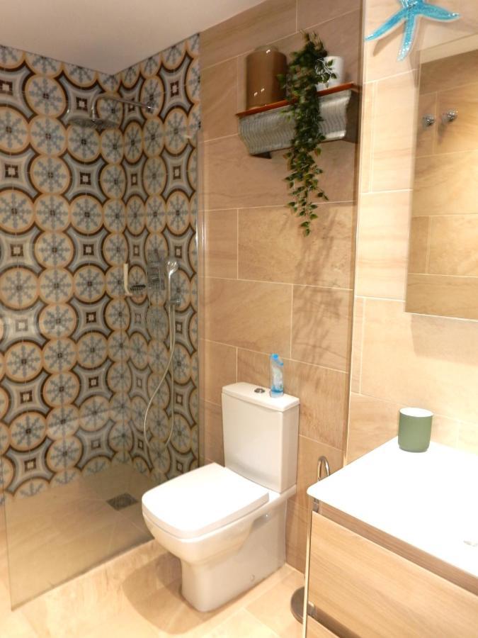 Beach Villa ,Nerja, Seaview, Pool, 3 Bedrooms, Huge Terrace And Garden Eksteriør bilde