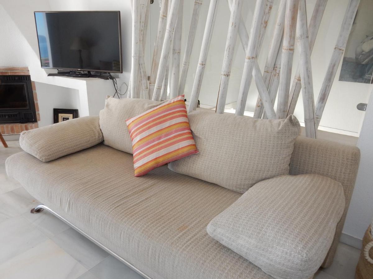 Beach Villa ,Nerja, Seaview, Pool, 3 Bedrooms, Huge Terrace And Garden Eksteriør bilde